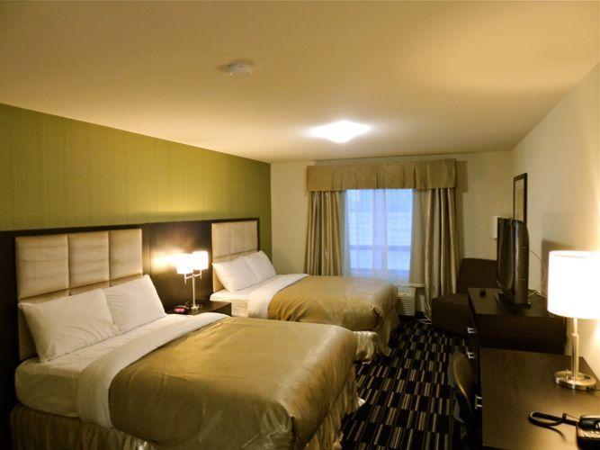Western Star Inn&Suites Carlyle Habitación foto